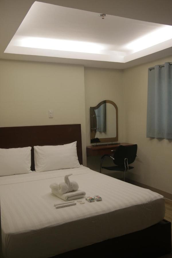 Happytelle Otel Dipolog Dış mekan fotoğraf
