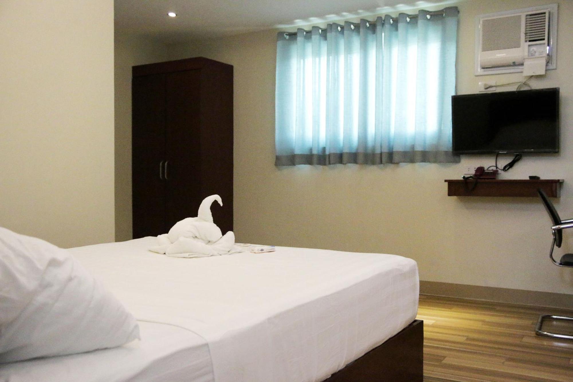 Happytelle Otel Dipolog Dış mekan fotoğraf